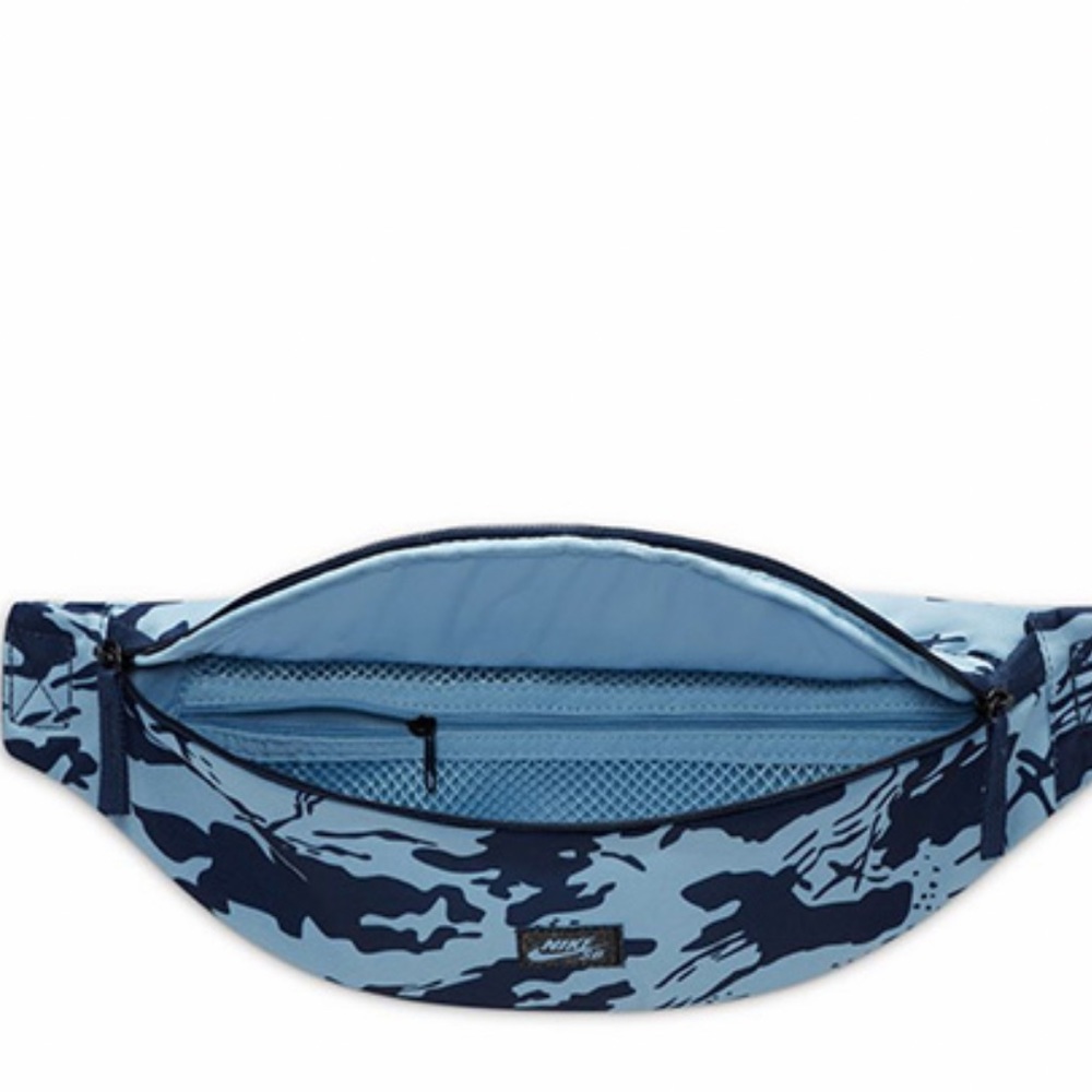 NWT Nike SB Heritage Skate Fanny Pack Blue - Picture 2 of 9